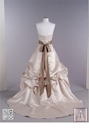 Strapless A-Line Oleg Cassini Wedding dress Size 10 in Champagne
